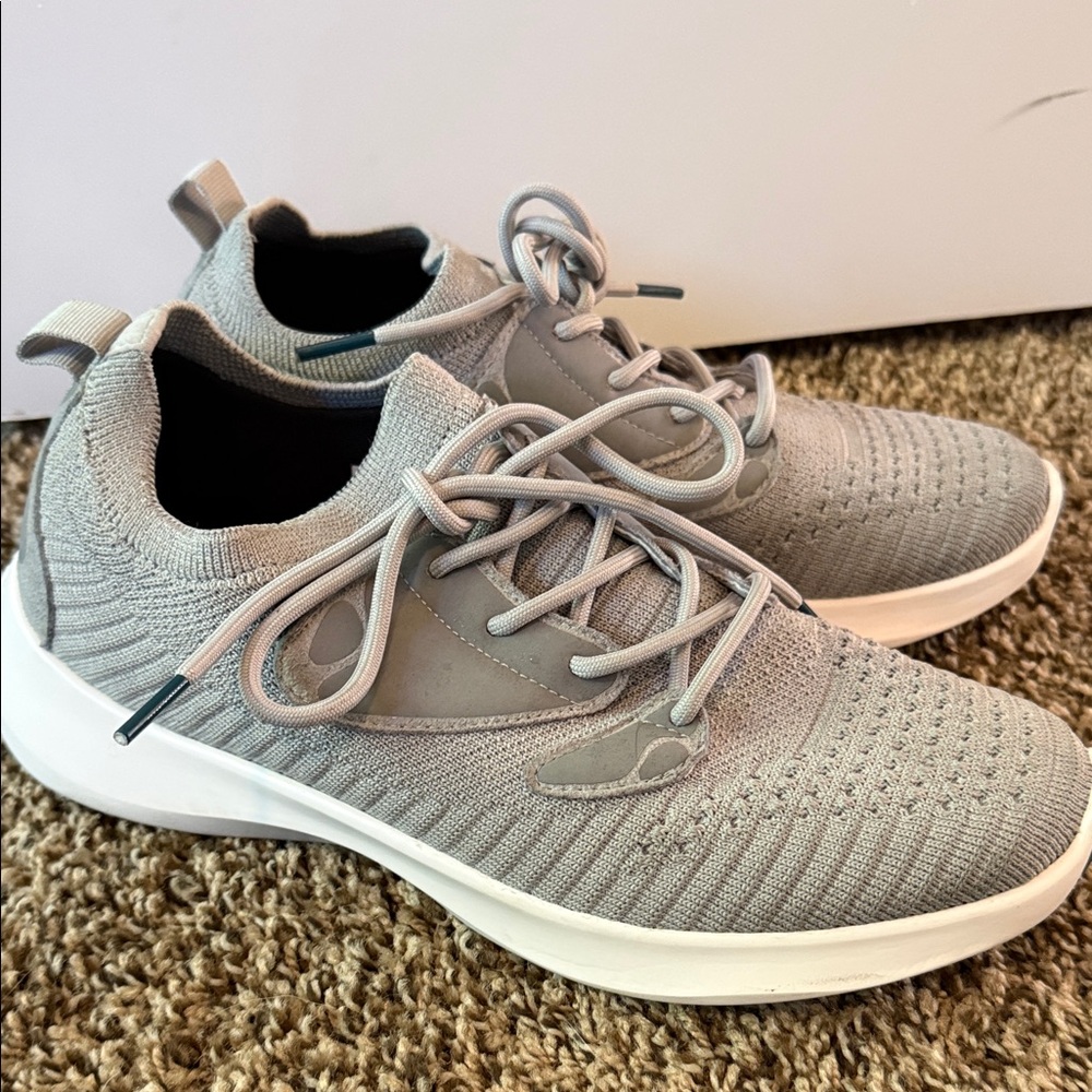 Vessi Women's Grey Knit Athletic Sneakers